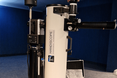 Photographie du Handiscope, instrument d'accessibilité pour les soirées d'observation